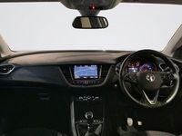 Used Vauxhall Grandland X Edition 130 HP (95 kW) 2022 White SUV