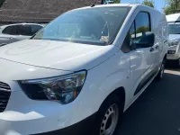 Used Vauxhall Combo Edition 100 HP (73 kW) 2019 White MPV