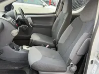 Begagnad Peugeot 107 68 HK (50 kW) 2008 Silver Halvkombi