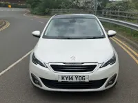Used Peugeot 308 156 HP (114 kW) 2014 White Hatchback