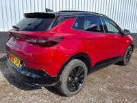 Used Vauxhall Grandland X SRi 128 HP (94 kW) 2022 Red SUV