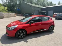 Used Renault Clio Dynamique 90 HP (66 kW) 2015 Red Hatchback