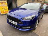 Used Ford Focus ST 250 HP (183 kW) 2015 Blue Hatchback