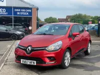 Used Renault Clio IV Dynamique 90 HP (66 kW) 2017 Red Hatchback