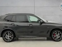 Usado BMW X5 M Sport 298 HP (219 kW) 2023 Cinzento SUV