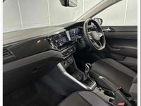 Used VW Polo Life 95 HP (69 kW) 2024 Blue Hatchback