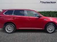Used Mitsubishi Outlander P-HEV 177 HP (130 kW) 2018 Red Estate
