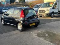 Used Peugeot 107 68 HP (50 kW) 2010 Black Hatchback