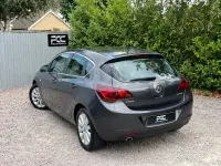 Used Vauxhall Astra Elite 165 HP (121 kW) 2011 Grey Hatchback