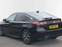 Käytetty Honda Civic Elegance 182 HP (133 kW) 2025 Musta Viistoperä