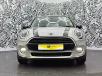 Używany Mini Cooper Hatch 136 KM (100 kW) 2018 Srebrny Hatchback