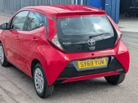 Used Toyota Aygo X-play 72 HP (52 kW) 2020 Red Hatchback