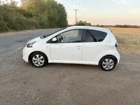 Used Toyota Aygo Style 68 HP (50 kW) 2014 White Hatchback