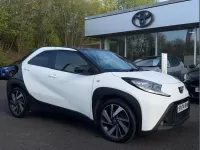 Używany Toyota Aygo X 72 KM (52 kW) 2024 Biały SUV