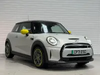 Usado Mini Cooper SE Hatch 33 kW (45 CV) 2021 Plateado Utilitario