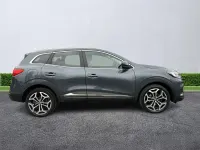 Usado Renault Kadjar Techno 140 CV (102 kW) 2022 Gris SUV