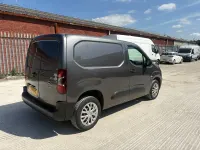 Used Citroën Berlingo 100 HP (73 kW) 2022 Grey MPV