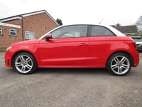 Begagnad Audi A1 S-Line 2011 Röd Halvkombi