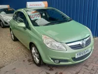 Used Vauxhall Corsa Design Edition 90 HP (66 kW) 2009 Green Hatchback