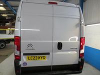 Używany Citroën Relay 140 KM (102 kW) 2023 Biały Van