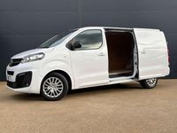 Used Vauxhall Vivaro S 100 HP (73 kW) 2024 White MPV