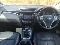 Used Nissan Qashqai Tekna 110 HP (80 kW) 2015 Red SUV
