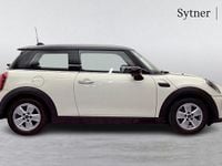 Used Mini Cooper Classic 134 HP (98 kW) 2021 White Hatchback