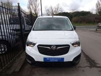Used Vauxhall Combo 100 kW (136 HP) 2024 White MPV
