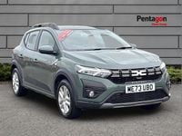 Used Dacia Sandero Expression 90 HP (66 kW) 2024 Green SUV