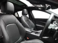 Used Jaguar XE Portfolio 200 HP (147 kW) 2019 Red Sedan