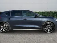 Used Ford Focus Active X 150 HP (110 kW) 2020 Blue Hatchback