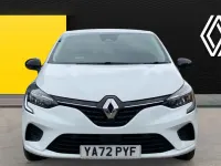 Used Renault Clio Evolution 145 HP (106 kW) 2023 White Hatchback