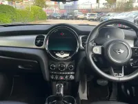 Begagnad Mini Cooper S Premium Plus 178 HK (130 kW) 2023 Silver Halvkombi