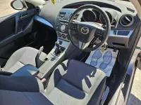 Begagnad Mazda 3 2009 Silver Halvkombi
