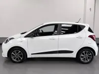 Used Hyundai i10 GO! 67 HP (49 kW) 2018 White Hatchback