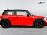 Used Mini Cooper Hatch 134 HP (98 kW) 2018 Red Hatchback