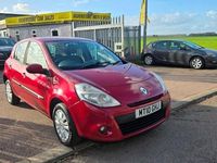 Used Renault Clio II 2010 Red Hatchback
