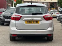 Käytetty Ford C-MAX Zetec 105 HP (77 kW) 2012 Hopea Tila-auto