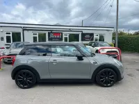 Usado Mini Cooper Hatch 2016 Gris Utilitario
