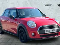 Used Mini ONE Hatch 102 HP (75 kW) 2017 Red Hatchback