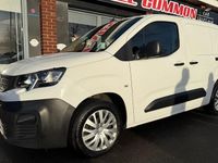 Used Peugeot Partner 102 HP (75 kW) 2021 White MPV