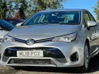 Used Toyota Avensis Active 111 HP (81 kW) 2018 Silver Sedan