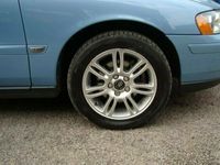 used Volvo V70 2.4