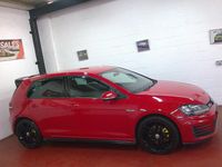 Used VW Golf VII GTD 182 HP (133 kW) 2017 Red Hatchback