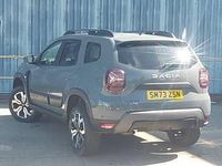 Käytetty Dacia Duster Journey 90 HP (66 kW) 2023 Harmaa Katumaasturi