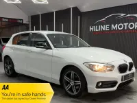 Begagnad BMW 116 Sport Line 2015 Vit Halvkombi