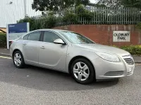 Used Vauxhall Insignia 140 HP (102 kW) 2011 Silver Hatchback