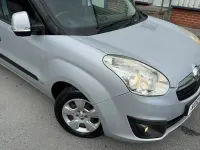 Used Vauxhall Combo Sportive 105 HP (77 kW) 2012 Blue MPV
