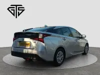 Usado Toyota Prius Business Edition 140 HP (102 kW) 2025 Prateado Citadino