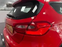 Used Ford Fiesta Zetec 85 HP (62 kW) 2019 Red Hatchback